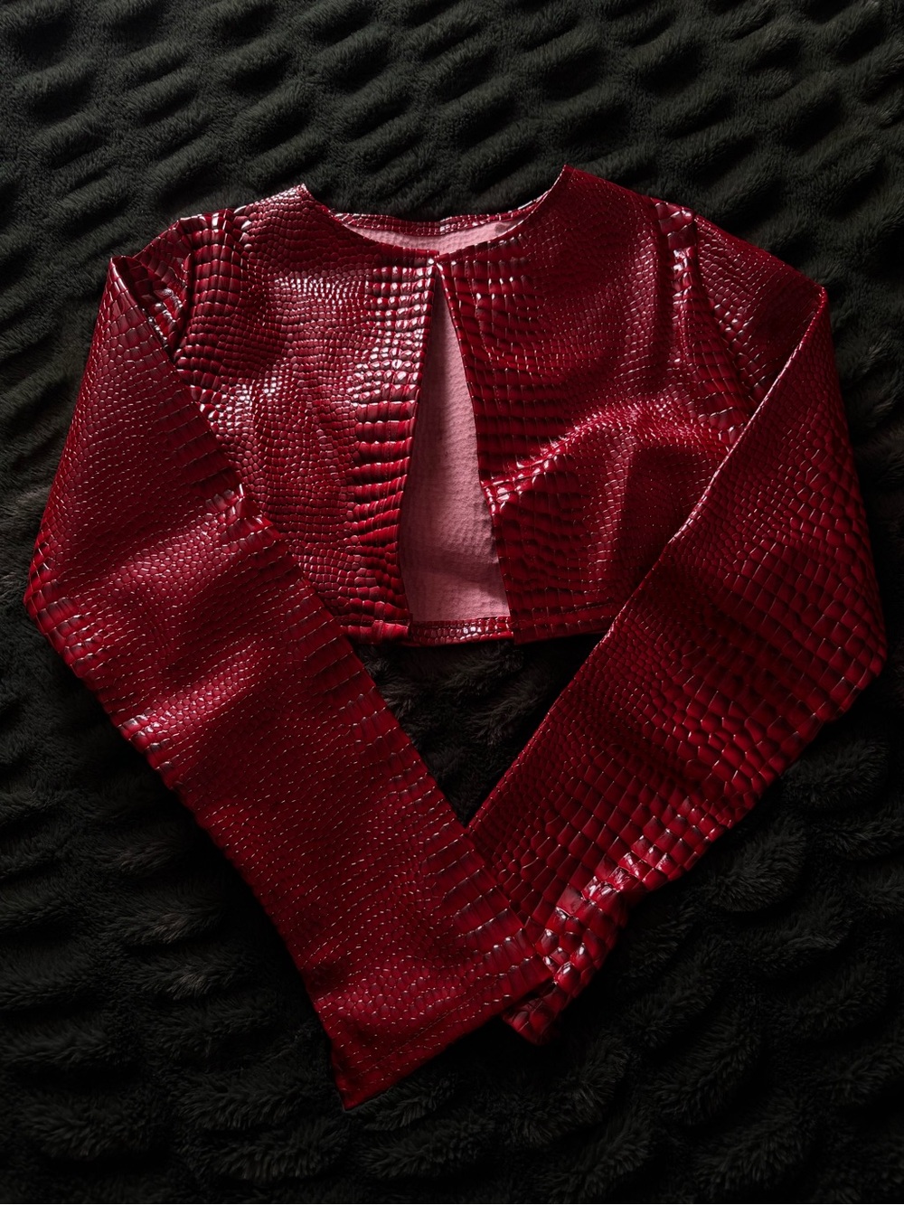Cropped Faux-Snake Blazer in Burgundy